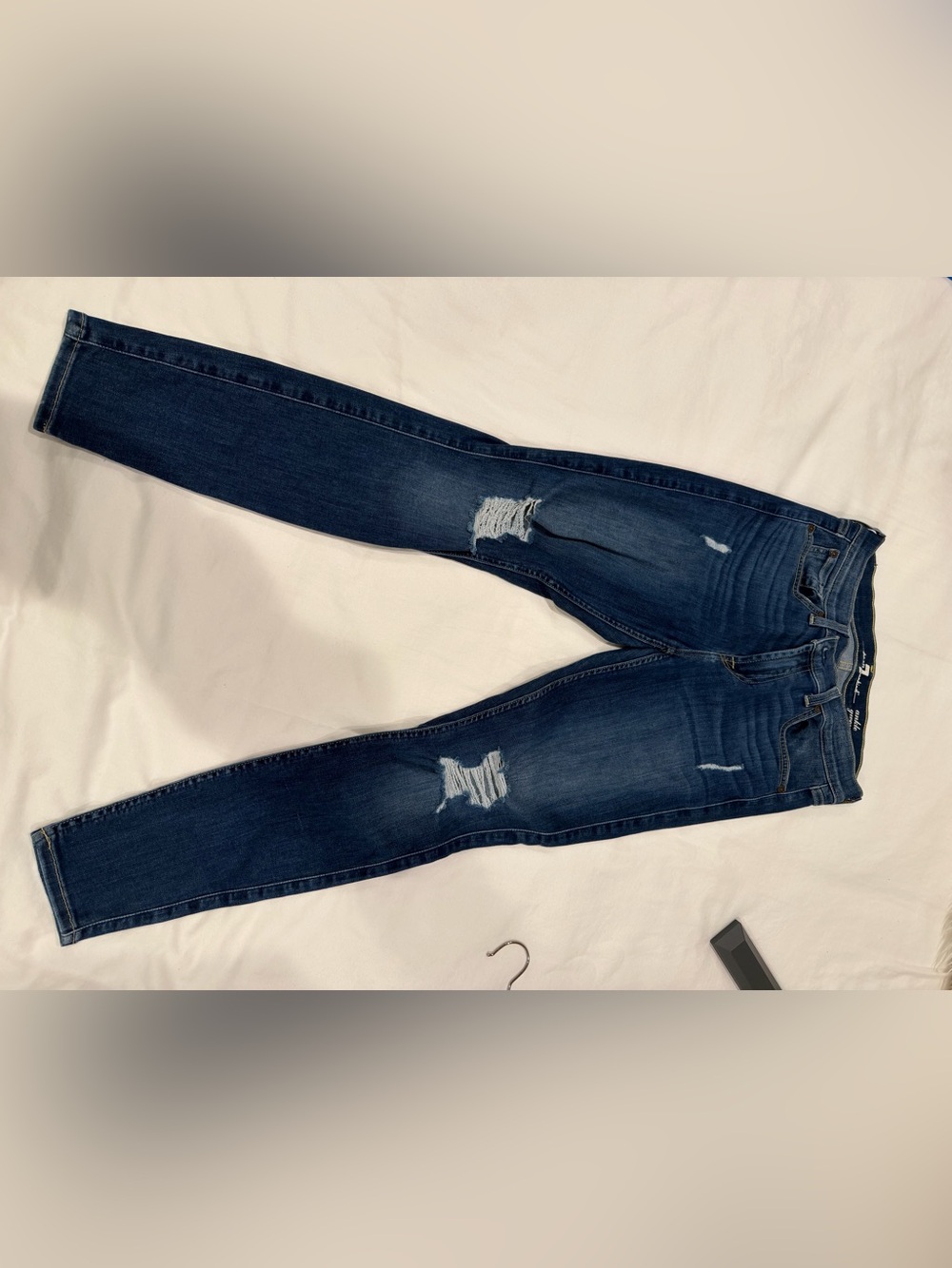 Ripped 7 jeans